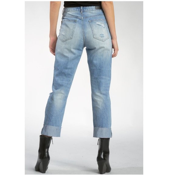 NWT Cropped Rolled Hem Distressed Boyfriend Jeans, Size Medium - Picture 3 of 6